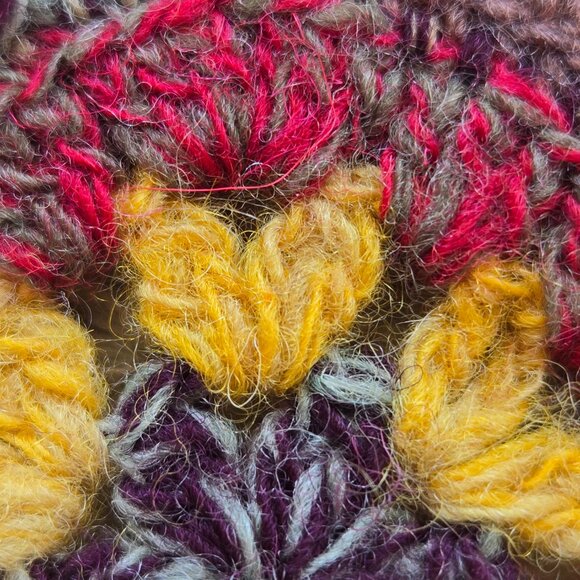 NWOT Crochet Flower WOOL Granny Scarf - Picture 8 of 14